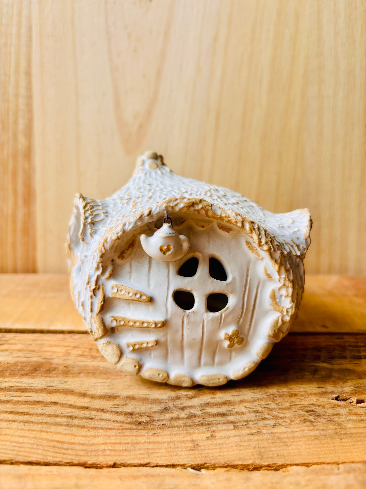 Maison Hobbit - photophore blanc et or 39
