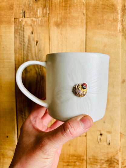 Tasse printemps - blanc, or, noir et cuivre - imparfaite