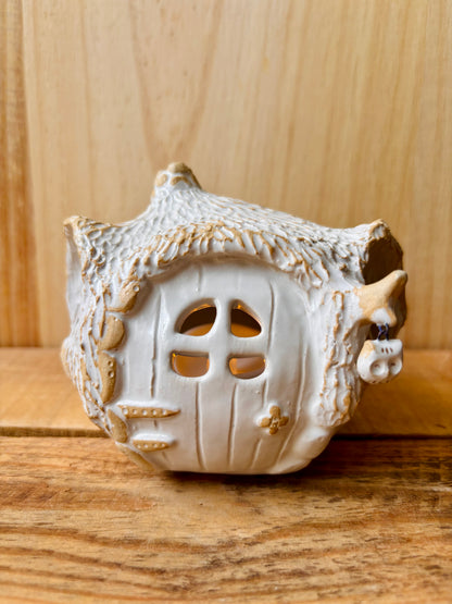 Maison Hobbit - photophore blanc et or 29