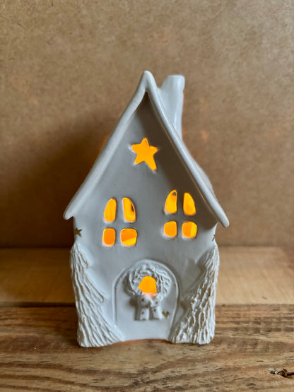 House 1 - white and gold tealight holder