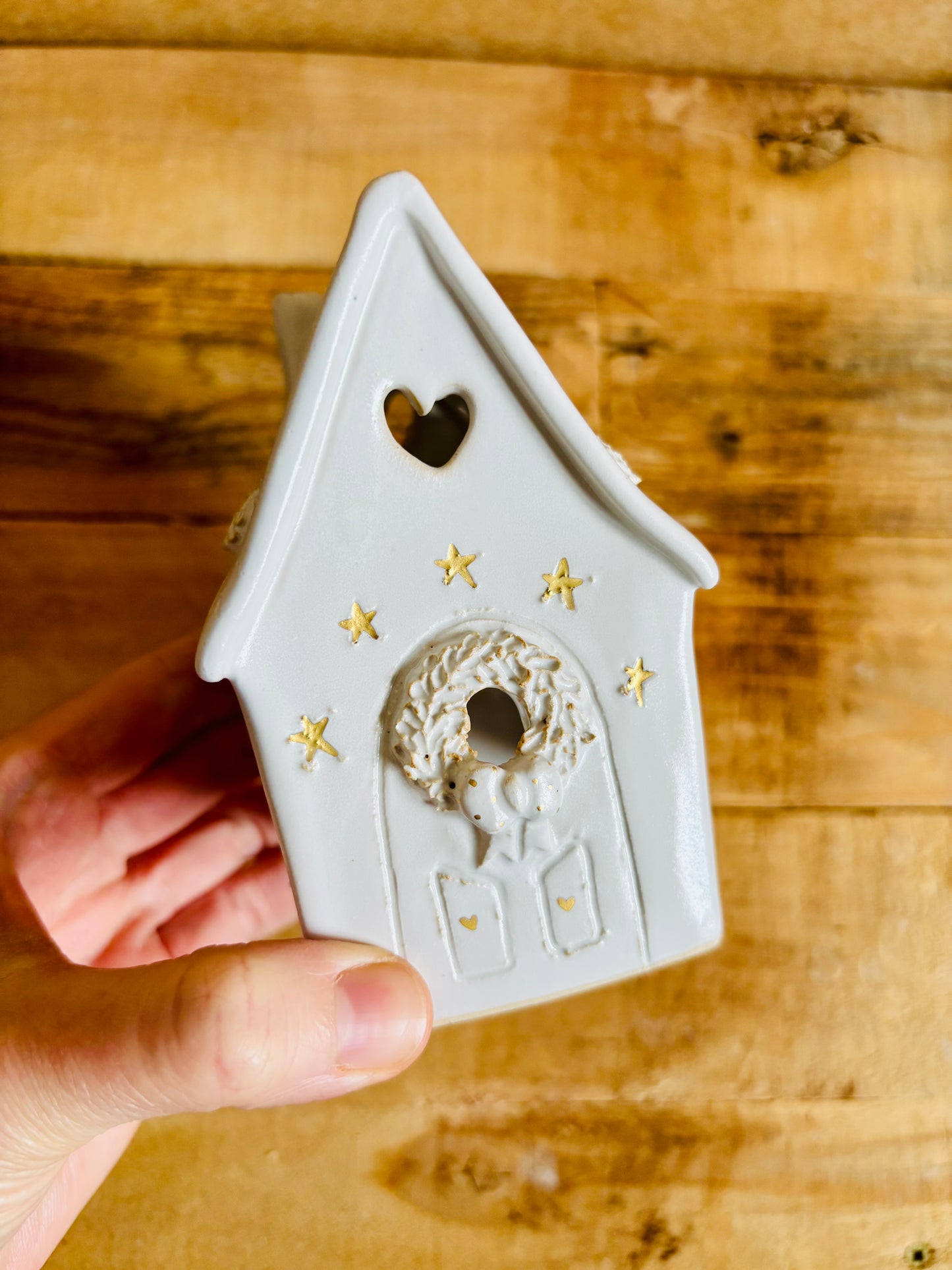 House 1 - white and gold tealight holder