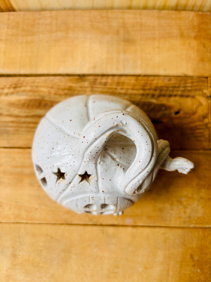 Maison citrouille - photophore blanc moucheté et or 3