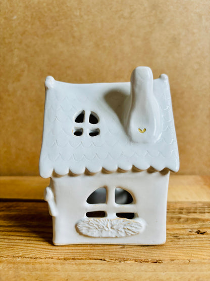 House 1 - white and gold tealight holder