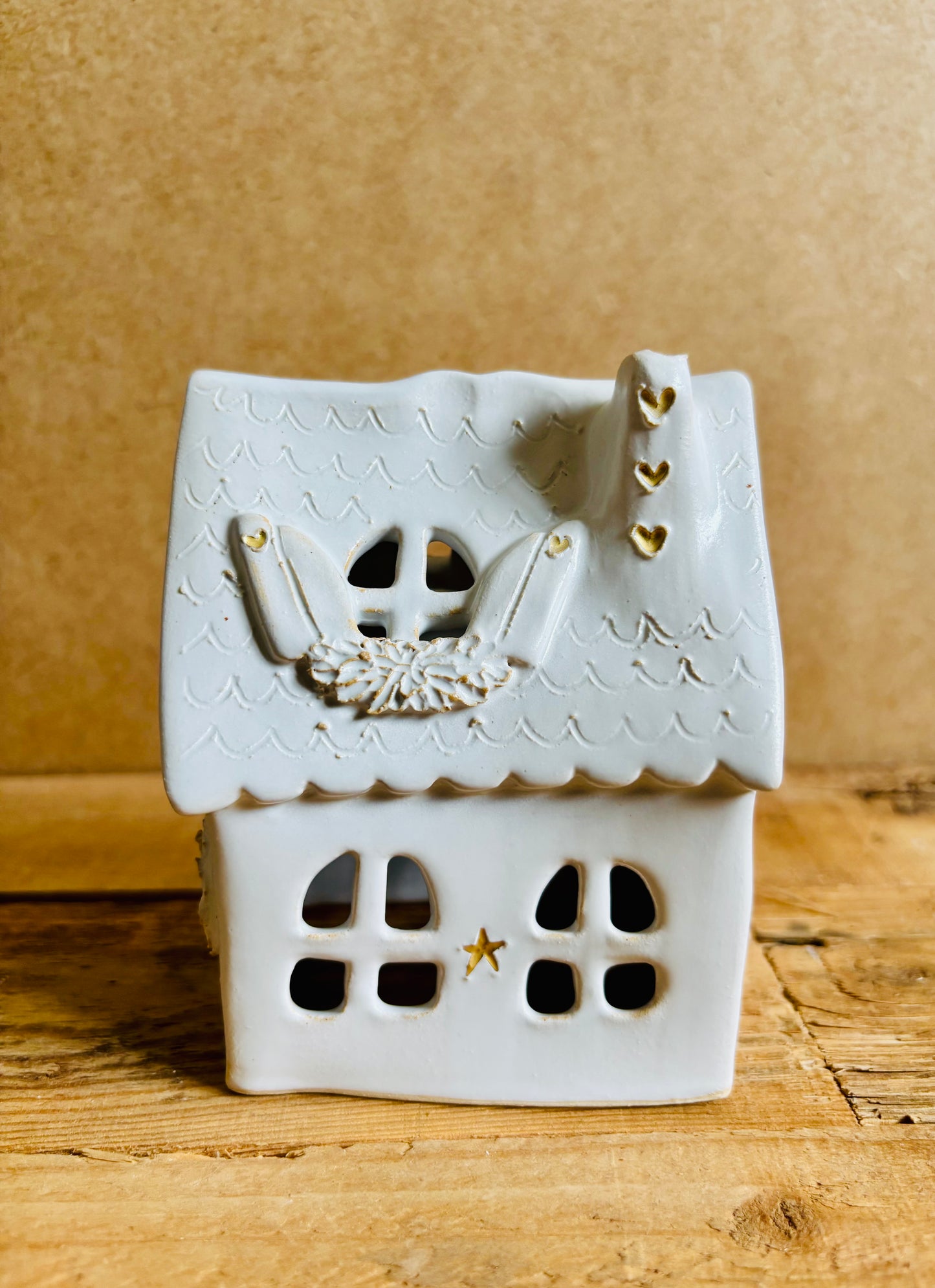 House 1 - white and gold tealight holder