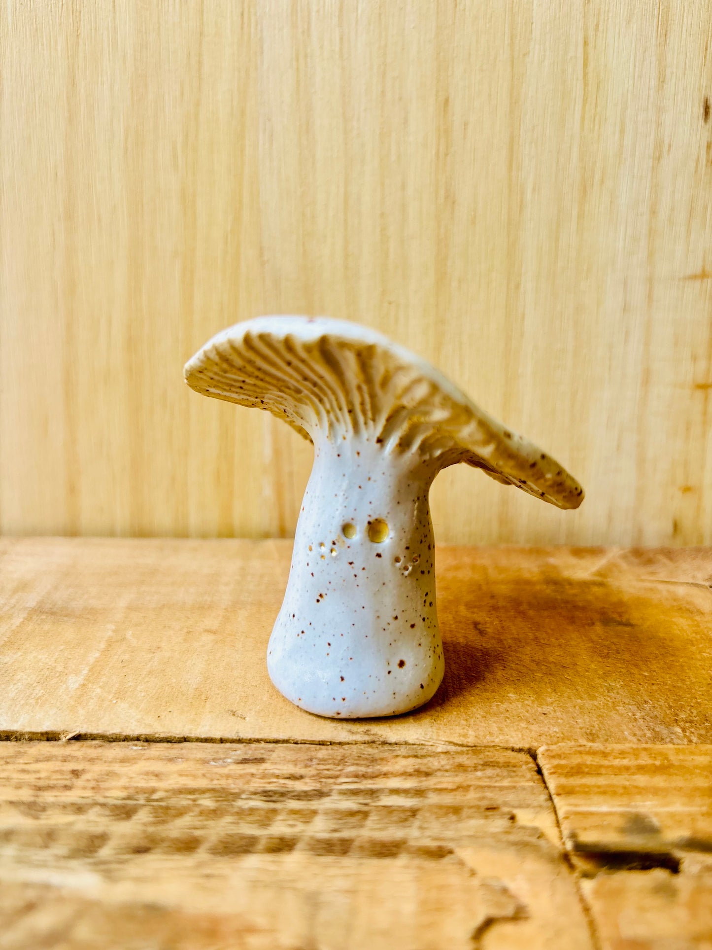 PATRICK - white tealight holder