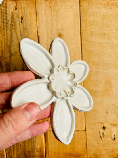 Grande fleur palette aquarelle blanche et or - 10