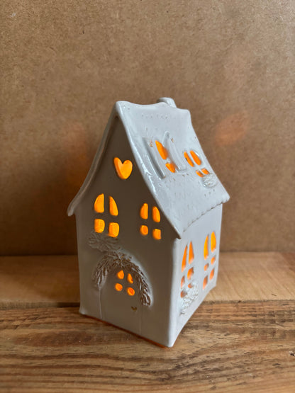 House 1 - white and gold tealight holder