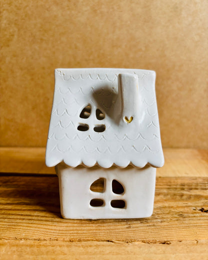 House 1 - white and gold tealight holder