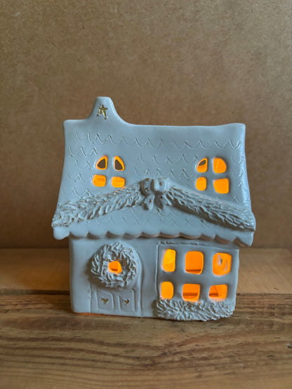 House 1 - white and gold tealight holder