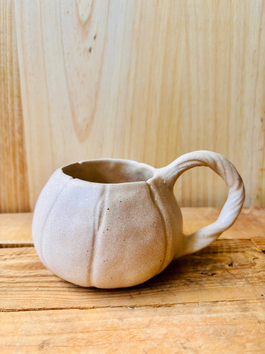 Tasse citrouille beige moucheté