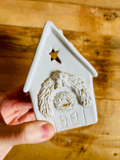 House 1 - white and gold tealight holder