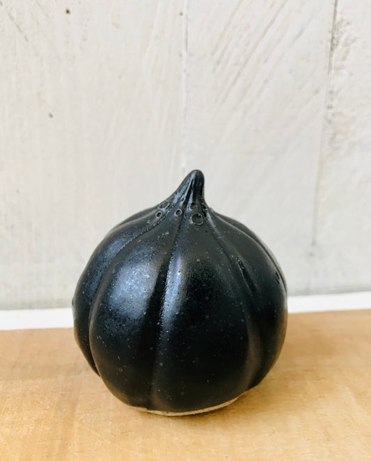 Small pumpkin - black