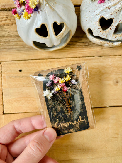 Small bouquet of dried flowers