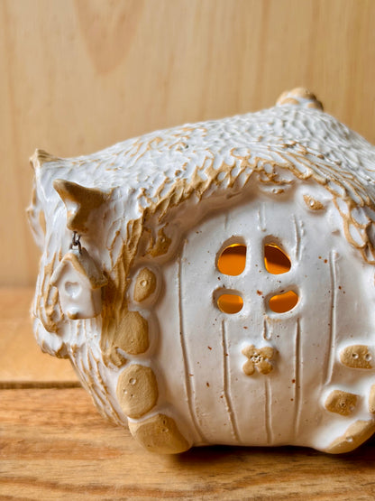House 1 - white and gold tealight holder
