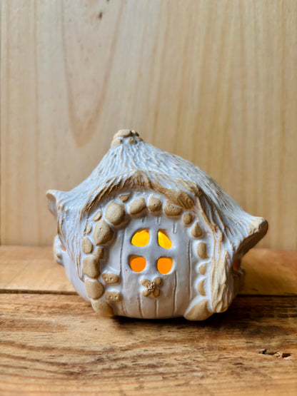 House 1 - white and gold tealight holder