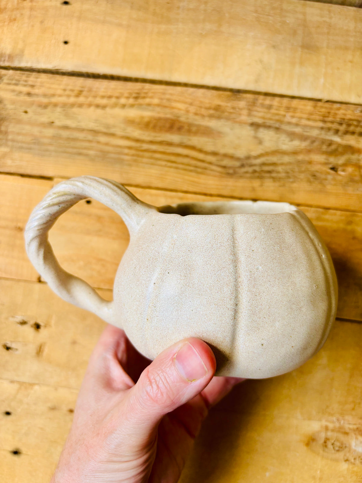 Tasse citrouille beige moucheté
