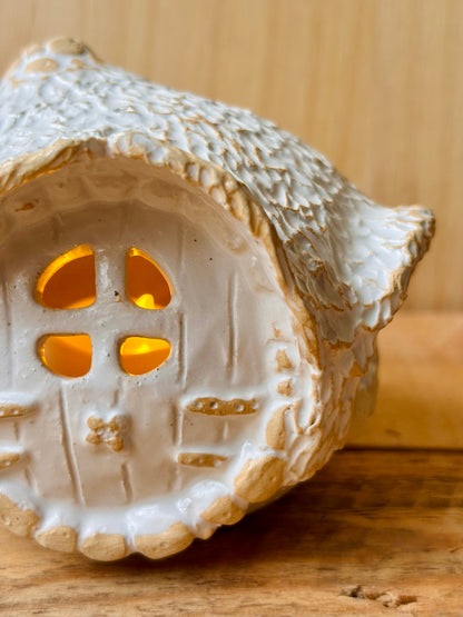House 1 - white and gold tealight holder