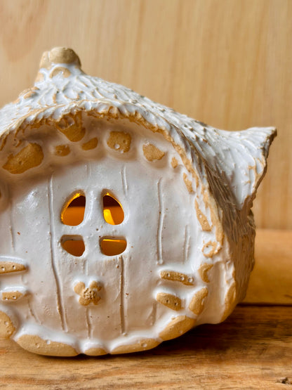 House 1 - white and gold tealight holder