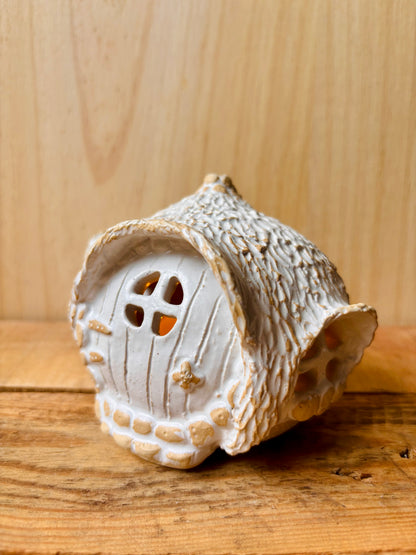 House 1 - white and gold tealight holder