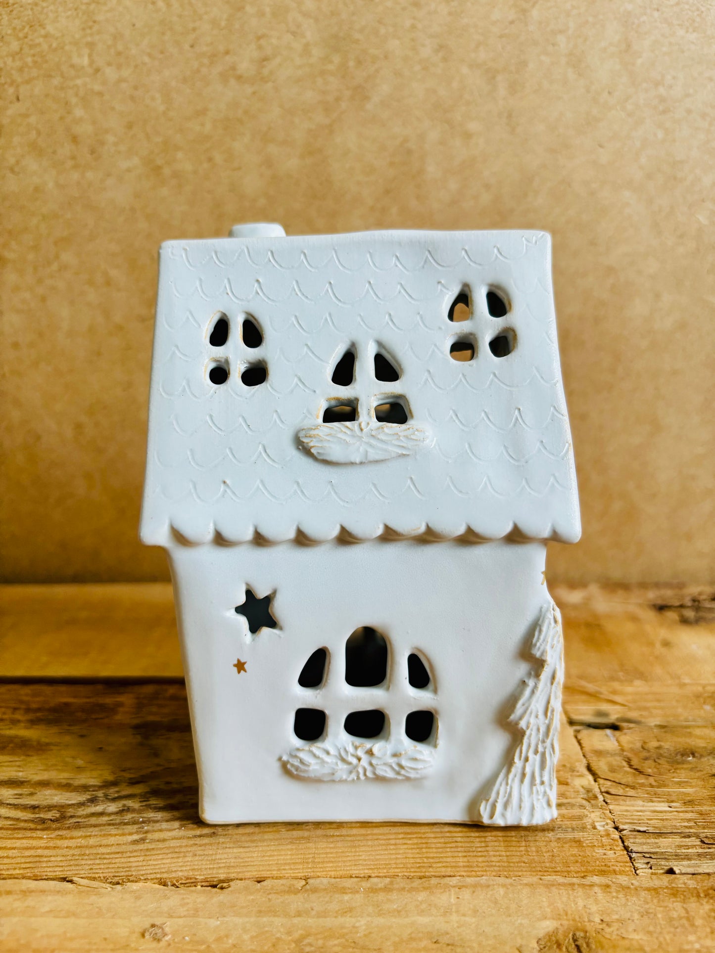 House 1 - white and gold tealight holder